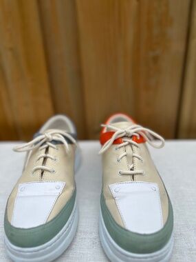 TWINS by Camper